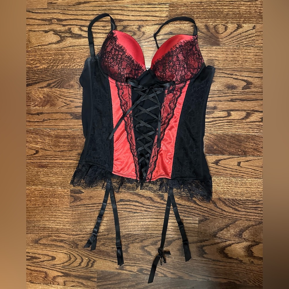 NWOT Tempest Red & Black Satin & Lace Bustier Corset Lingerie Top
